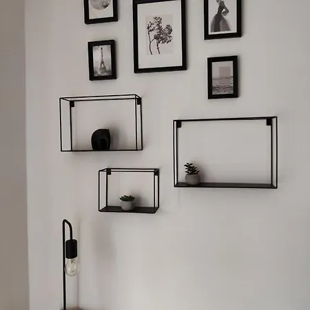 מישקולץ Kinizsi Apartman מראה חיצוני תמונה