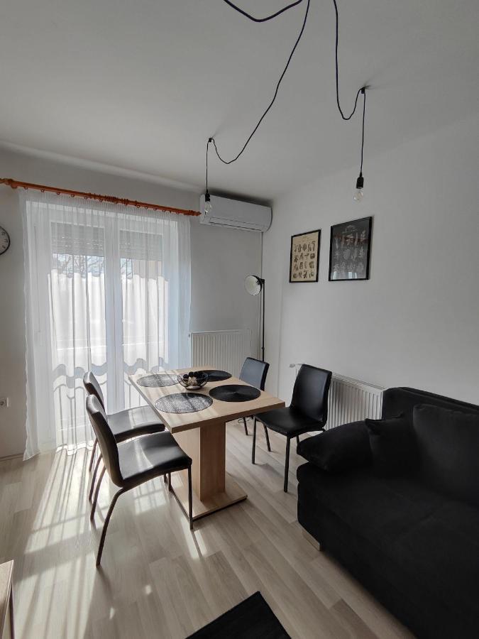 Kinizsi Apartment *
